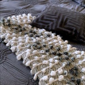 Treasure and Bond Throw